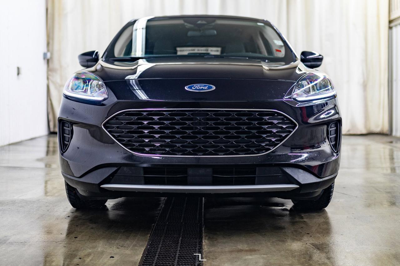 2020 Ford Escape AWD SE BCam Red Deer AB
