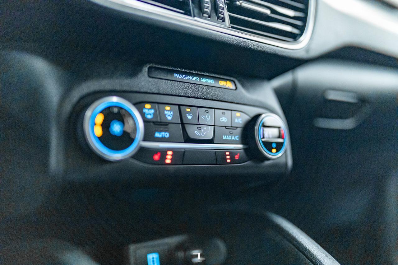 2020 Ford Escape AWD SE BCam Red Deer AB