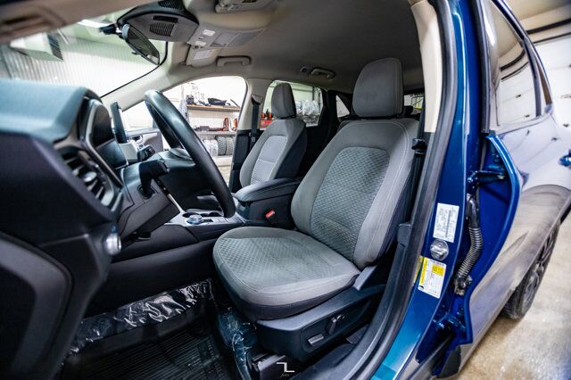 2020 Ford Escape AWD SE Nav BCam Red Deer AB