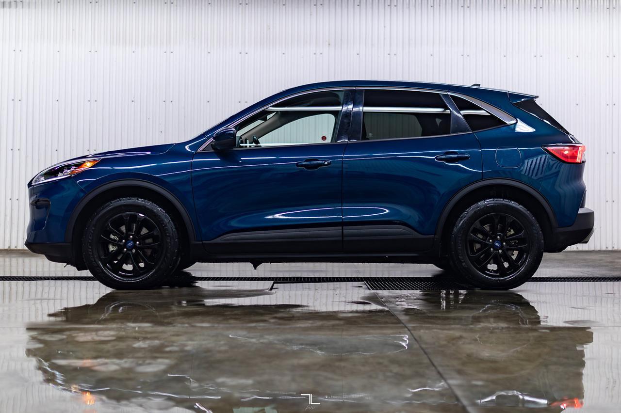 2020 Ford Escape AWD SE Nav BCam Red Deer AB