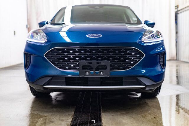 2020 Ford Escape AWD SE Nav BCam Red Deer AB