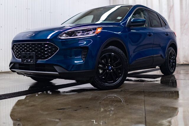 2020 Ford Escape AWD SE Nav BCam Red Deer AB