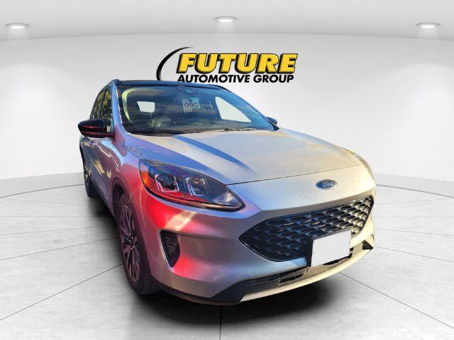 2020 Ford Escape Hybrid SE Sport