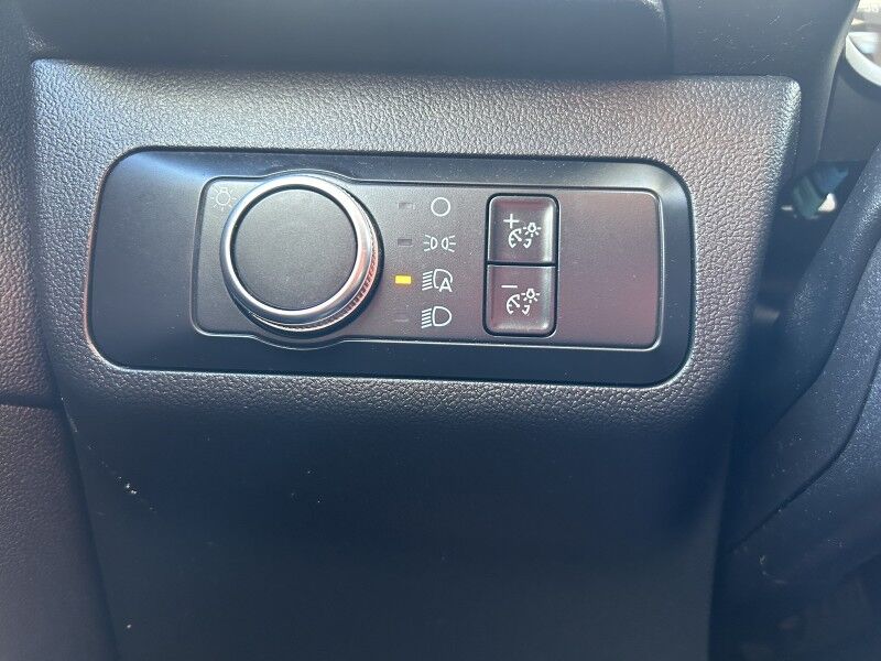 2020 Ford Escape SE - SUNROOF - HEATED SEATS Whitinsville MA