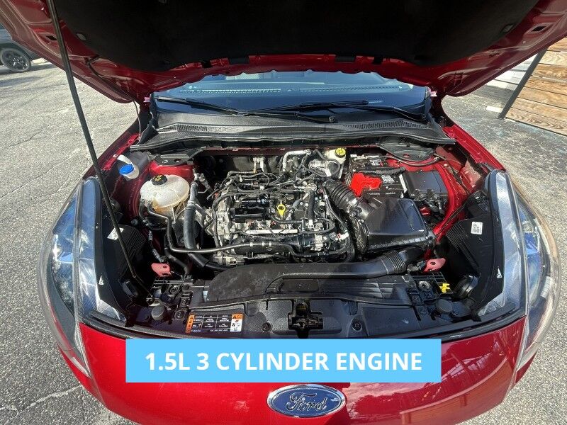 2020 Ford Escape SE - SUNROOF - HEATED SEATS Whitinsville MA