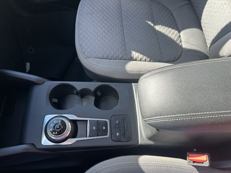 2020 Ford Escape SE - SUNROOF - HEATED SEATS Webster MA