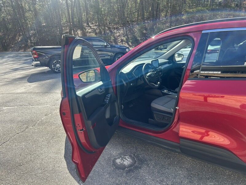 2020 Ford Escape SE - SUNROOF - HEATED SEATS Webster MA