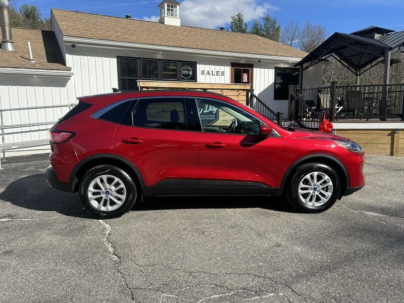 2020 Ford Escape SE - SUNROOF - HEATED SEATS Webster MA