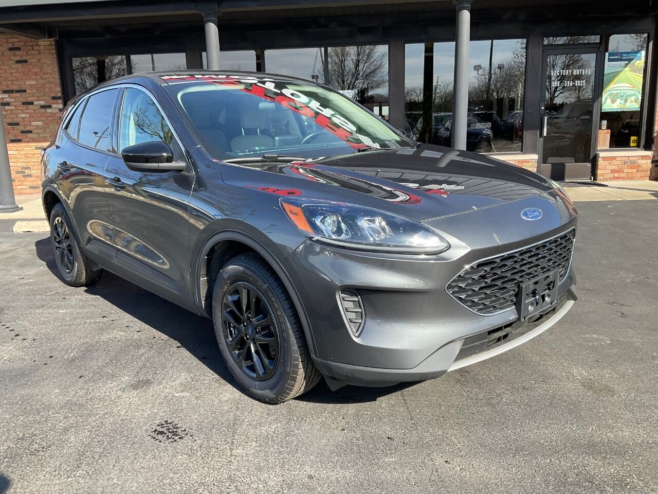 Used 2020 Ford Escape SE AWD 4dr SUV in Chesterfield MI