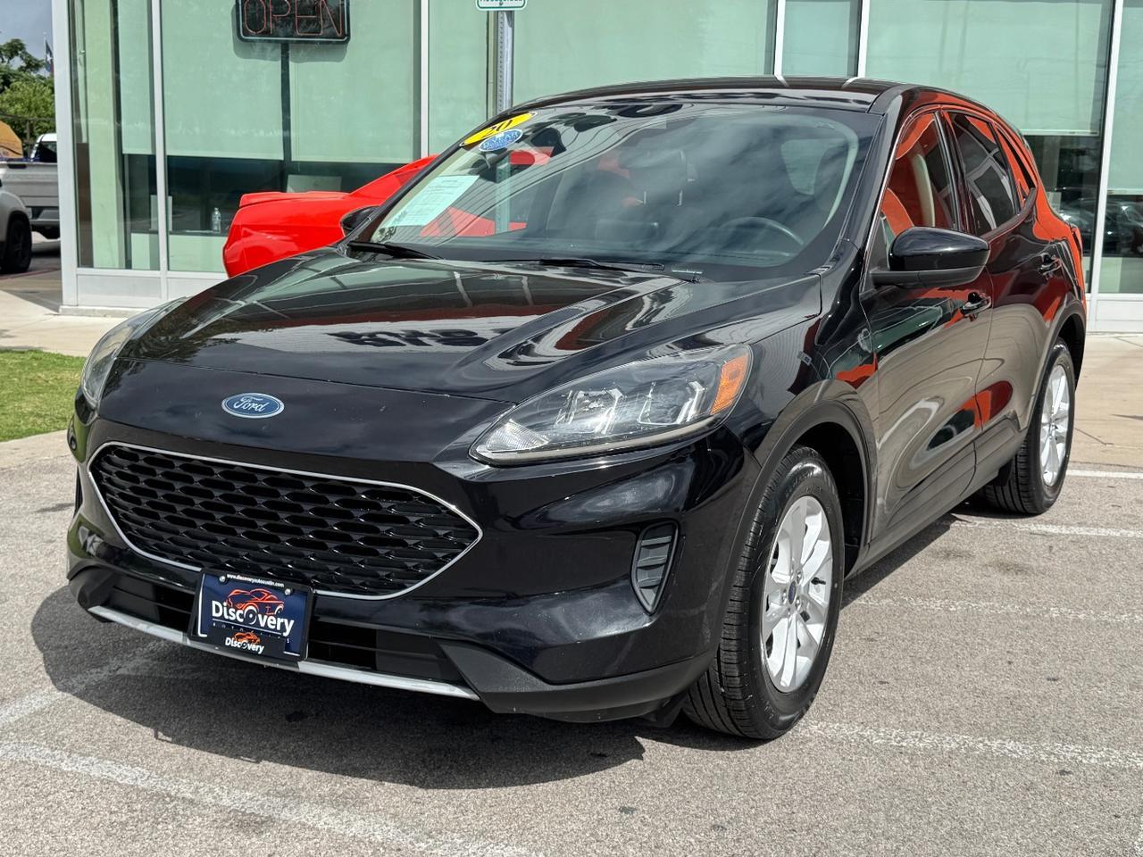 2020 Ford Escape SE