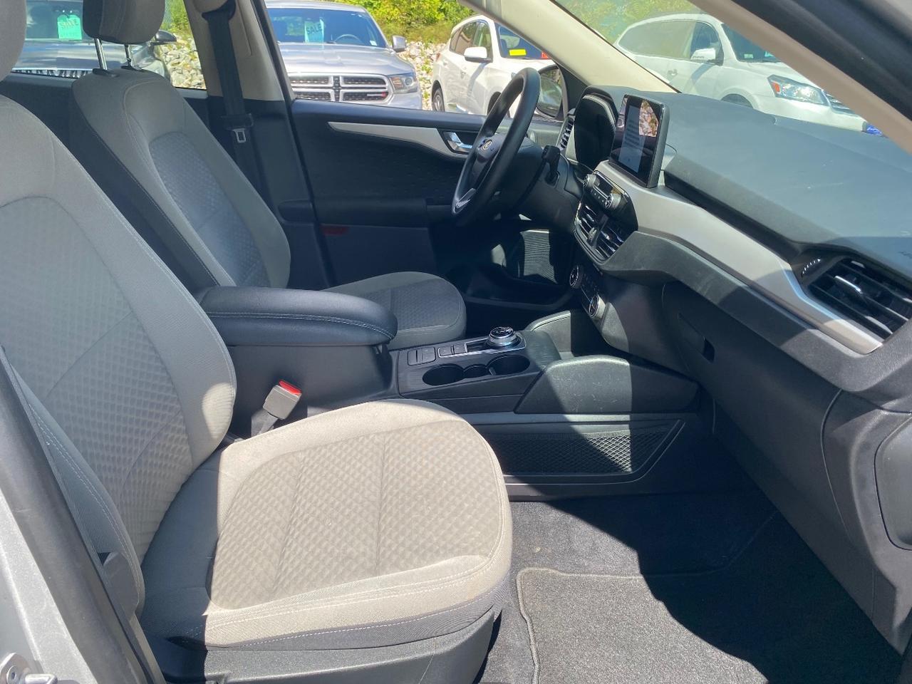 2020 Ford Escape SE Charlton MA