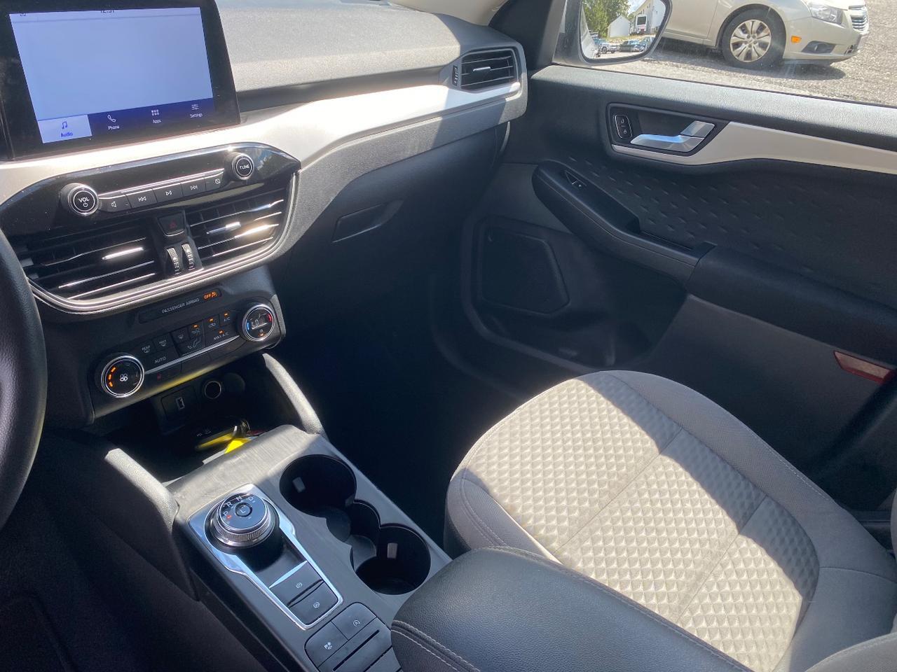 2020 Ford Escape SE Charlton MA