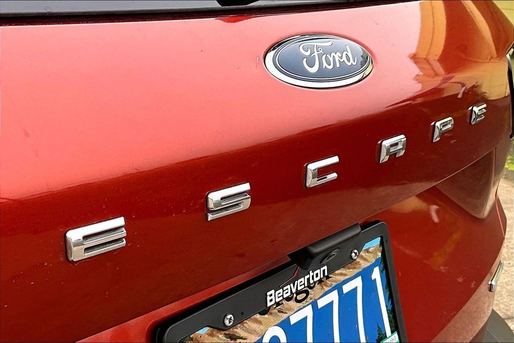 2020 Ford Escape SE OR