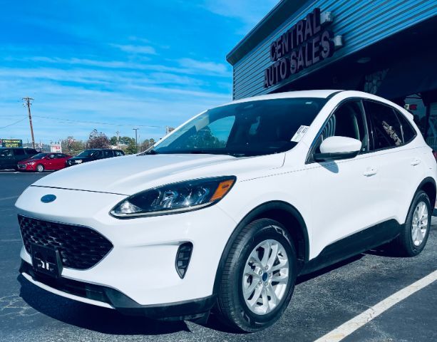 2020 Ford Escape SE