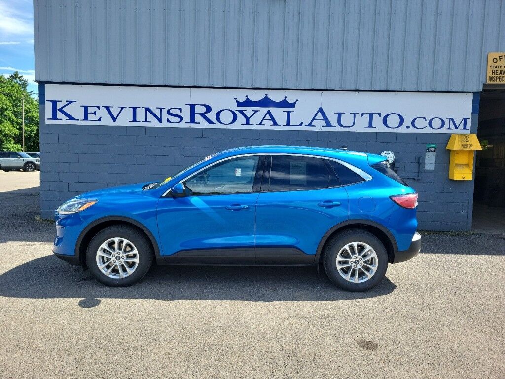 2020 Ford Escape SE