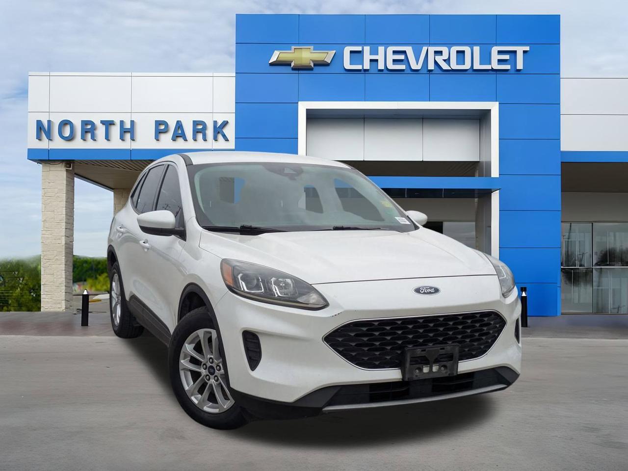 2020 Ford Escape SE