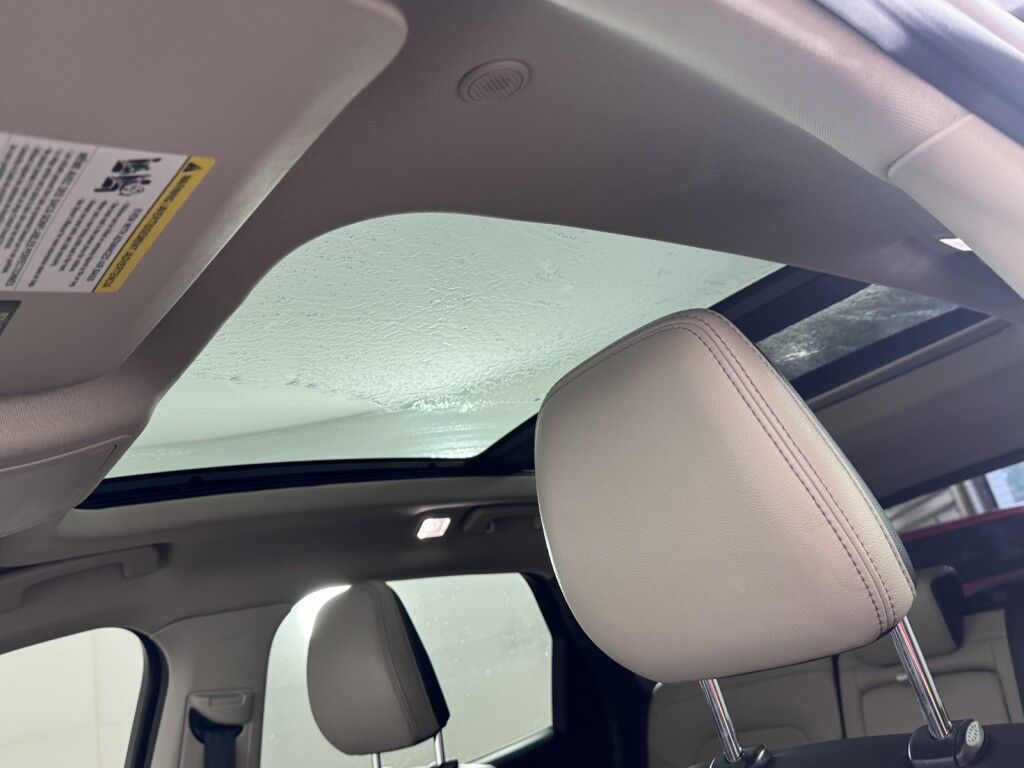 2020 Ford Escape SE Sport Hybrid Premium Package w/Panoramic Roof Maumee OH