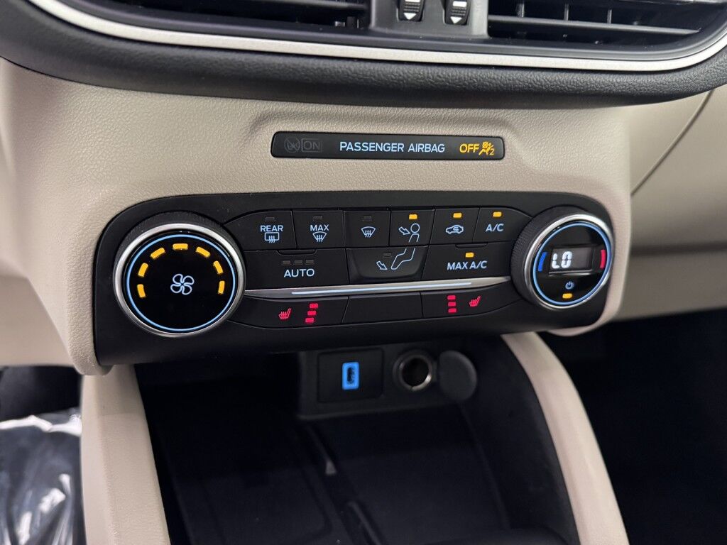 2020 Ford Escape SE Sport Hybrid Premium Package w/Panoramic Roof Maumee OH