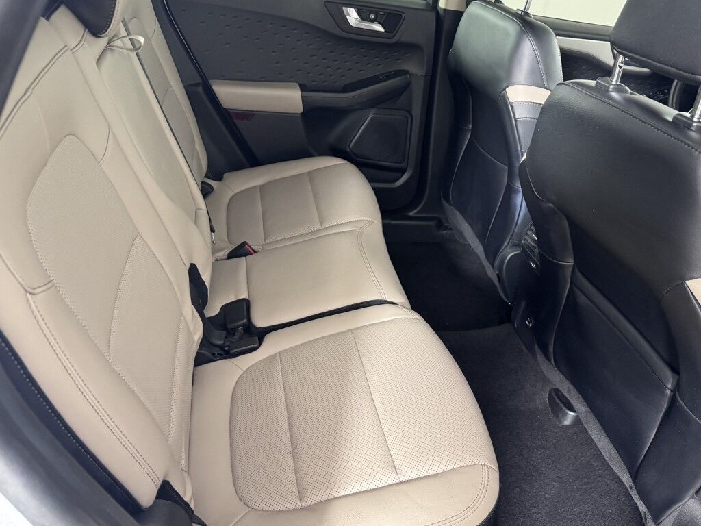 2020 Ford Escape SE Sport Hybrid Premium Package w/Panoramic Roof Maumee OH