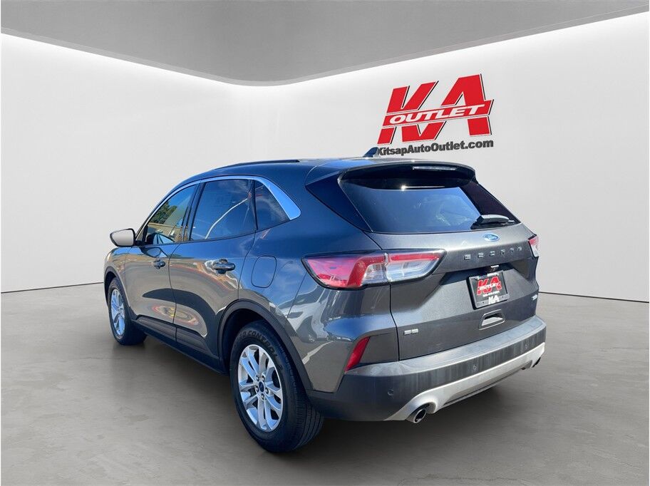 2020 Ford Escape SE Sport Utility 4D