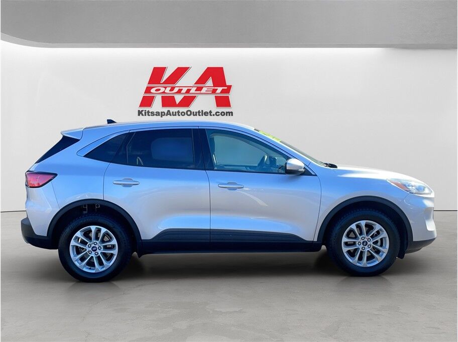 2020 Ford Escape SE Sport Utility 4D