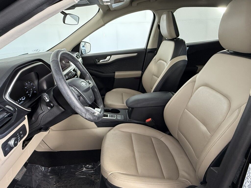 2020 Ford Escape SEL AWD w/Panoramic Roof Maumee OH