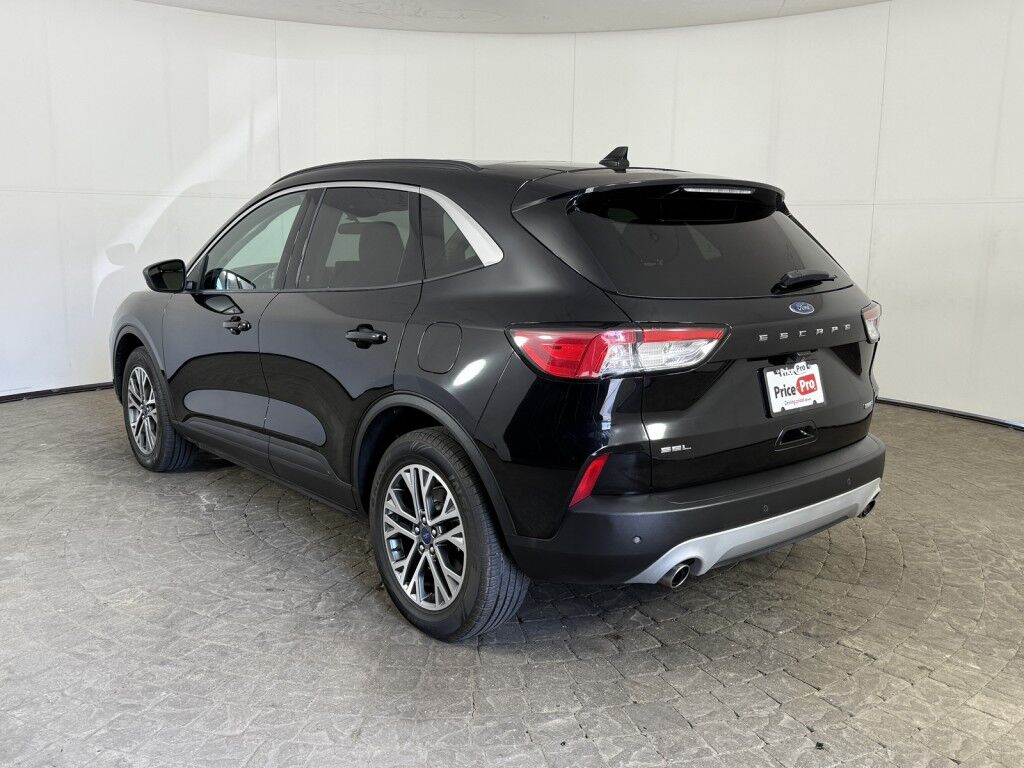 2020 Ford Escape SEL AWD w/Panoramic Roof Maumee OH