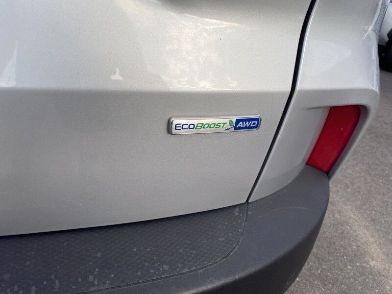 2020 Ford Escape SEL Bristol  PA