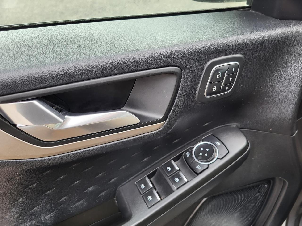 2020 Ford Escape SEL FWD Beeville TX