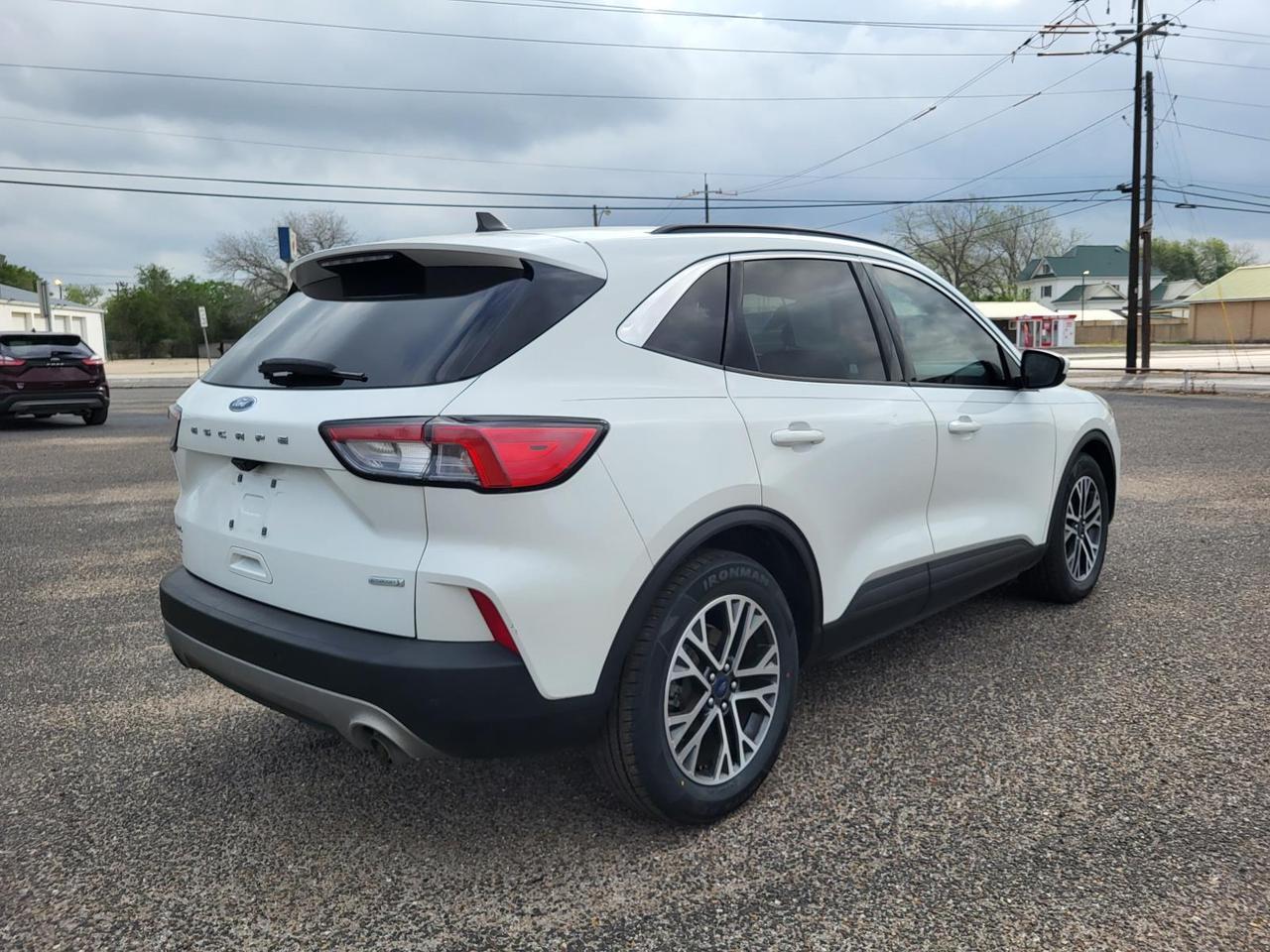 2020 Ford Escape SEL FWD