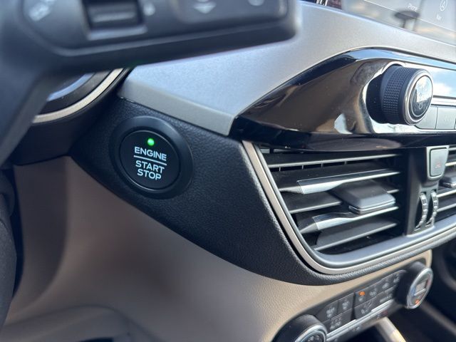 2020 Ford Escape SEL Random Lake WI