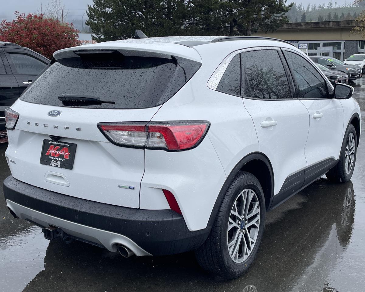 2020 Ford Escape SEL Sport Utility 4D