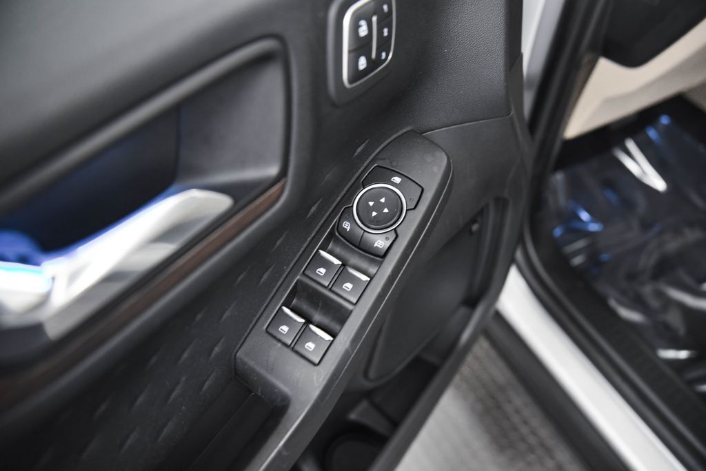 2020 Ford Escape Titanium Akron OH