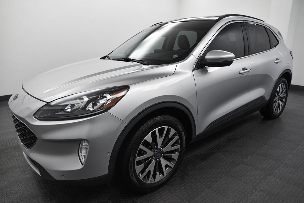 2020 Ford Escape Titanium Akron OH