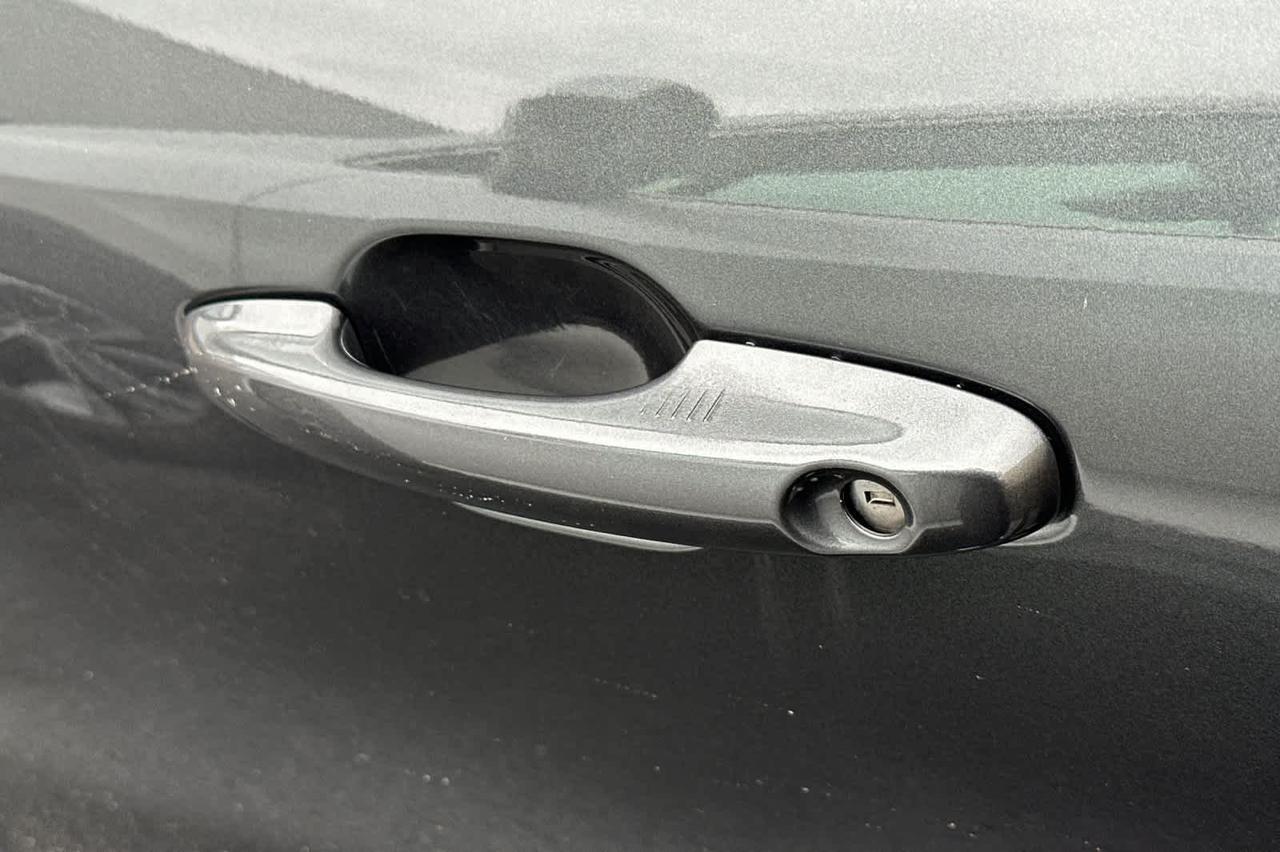 2020 Ford Escape Titanium Hybrid Roseville CA