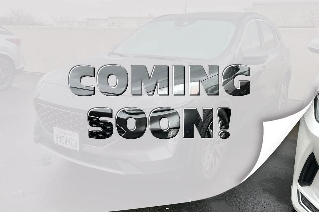 2020 Ford Escape Titanium Hybrid