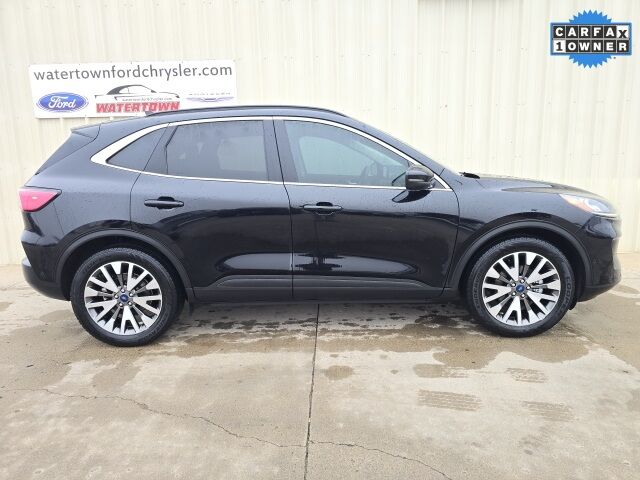 2020 Ford Escape Titanium Hybrid