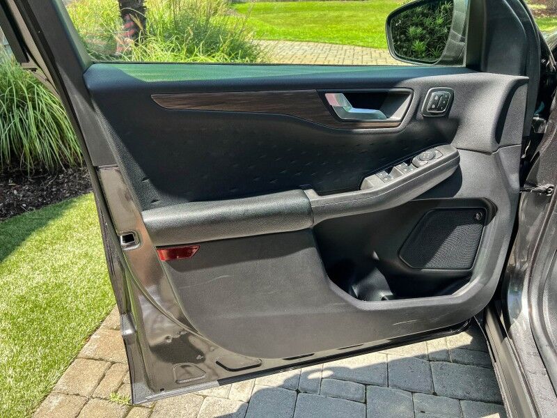 2020 Ford Escape Titanium Hybrid Wilmington NC