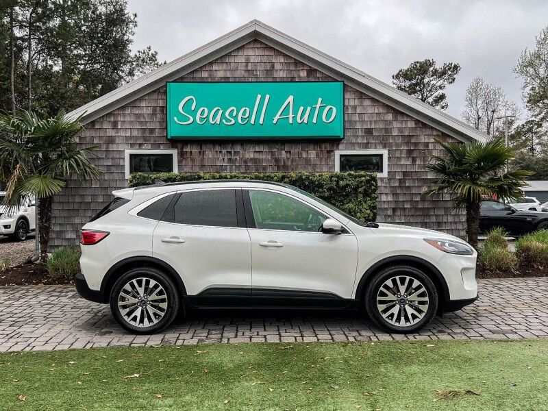 2020 Ford Escape Titanium Hybrid