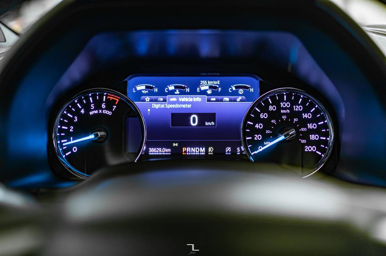 2020 Ford Expedition 4x4 XLT FX4 Leather Roof Nav BCam Red Deer AB