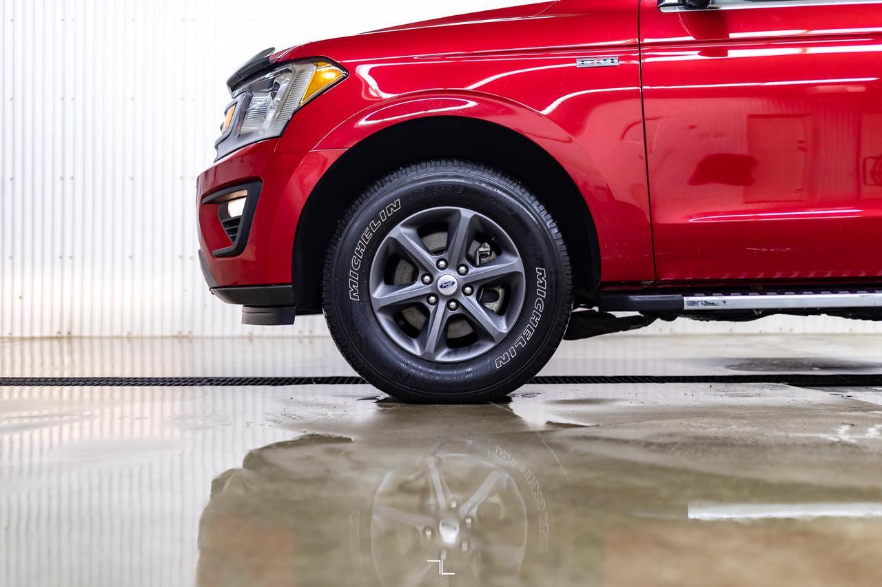 2020 Ford Expedition 4x4 XLT FX4 Leather Roof Nav BCam Red Deer AB