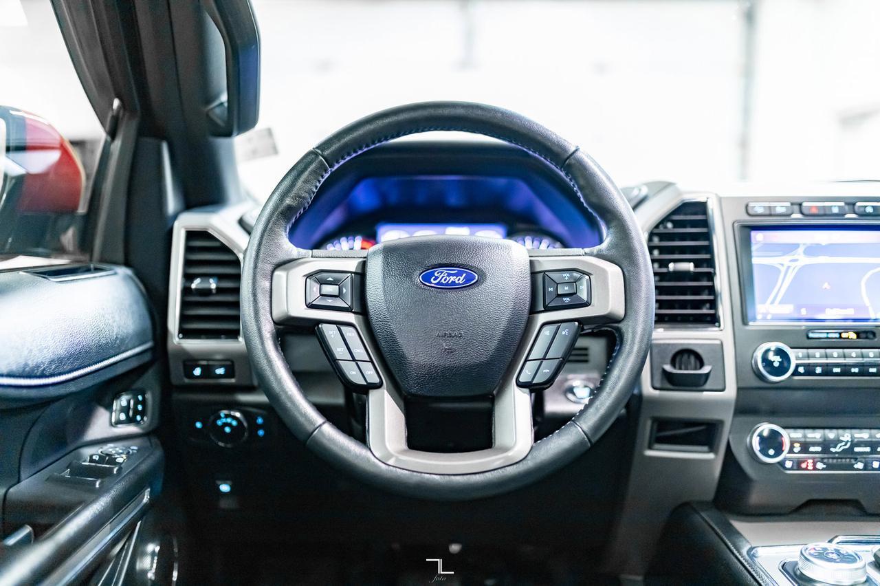 2020 Ford Expedition 4x4 XLT FX4 Leather Roof Nav BCam Red Deer AB