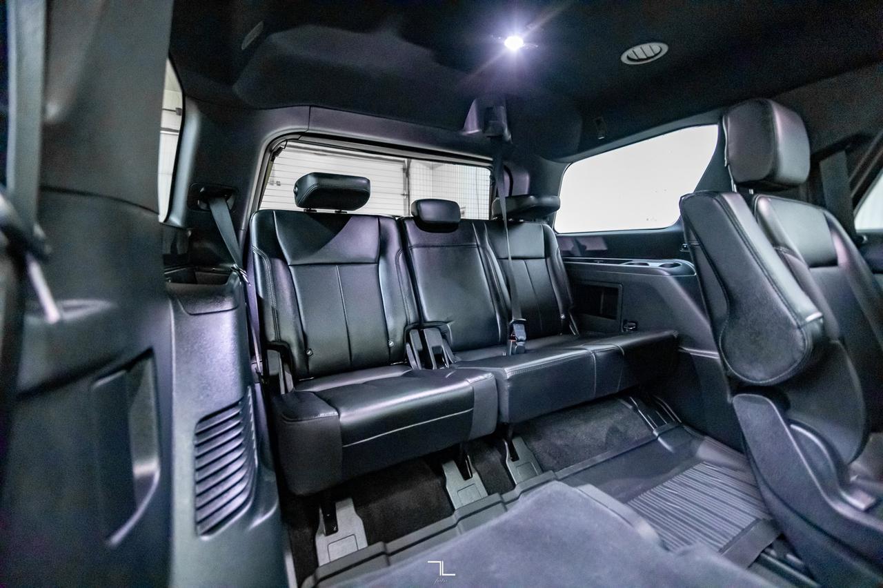 2020 Ford Expedition 4x4 XLT FX4 Leather Roof Nav BCam Red Deer AB