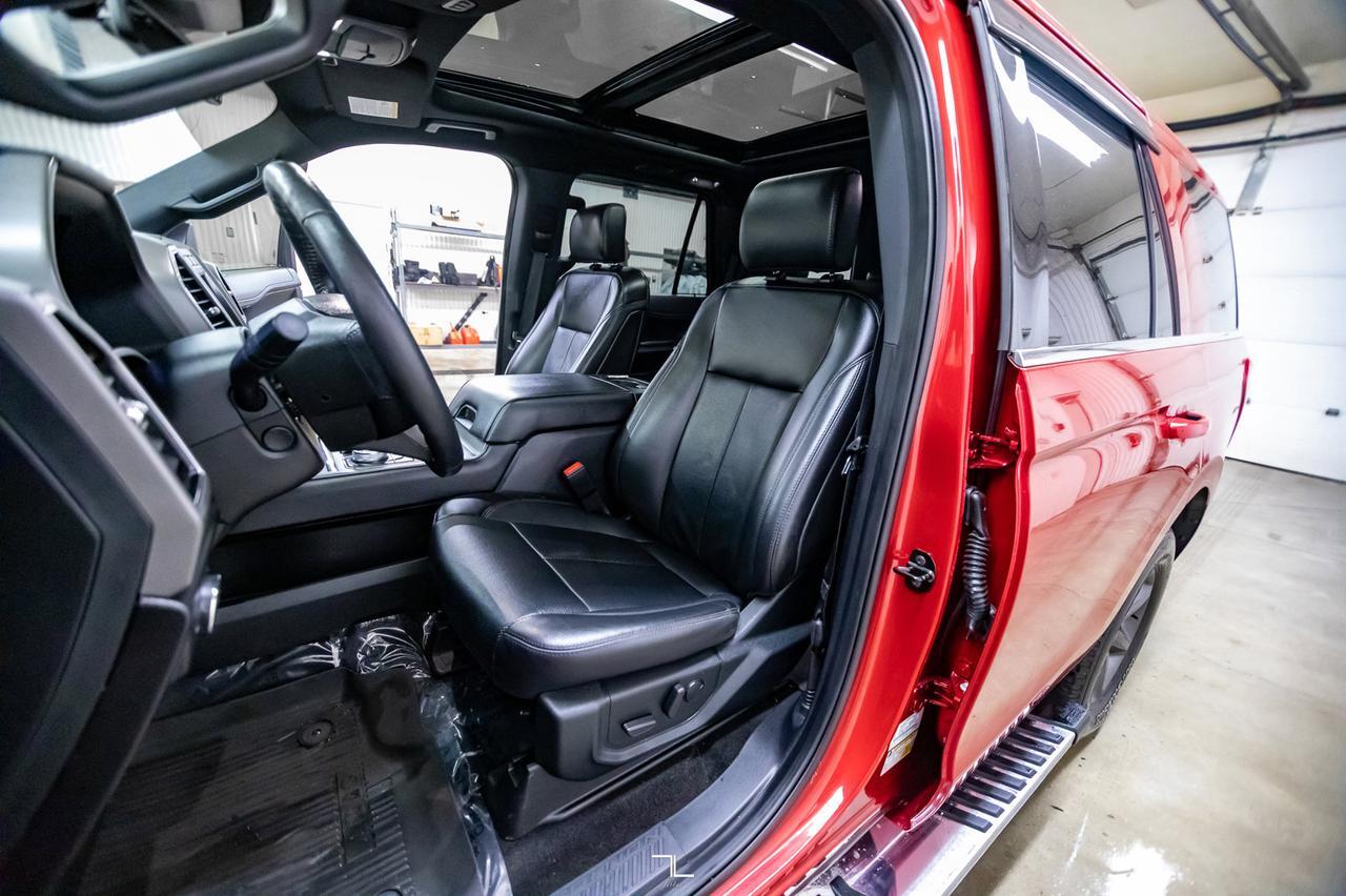 2020 Ford Expedition 4x4 XLT FX4 Leather Roof Nav BCam Red Deer AB