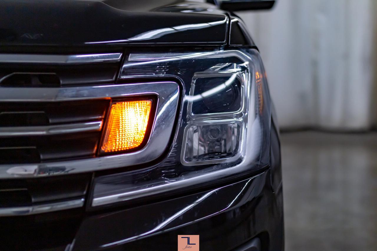 2020 Ford Expedition AWD XLT Leather Roof Nav BCam Red Deer AB