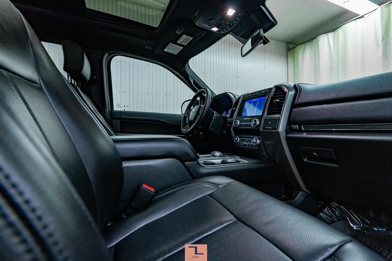2020 Ford Expedition AWD XLT Leather Roof Nav BCam Red Deer AB