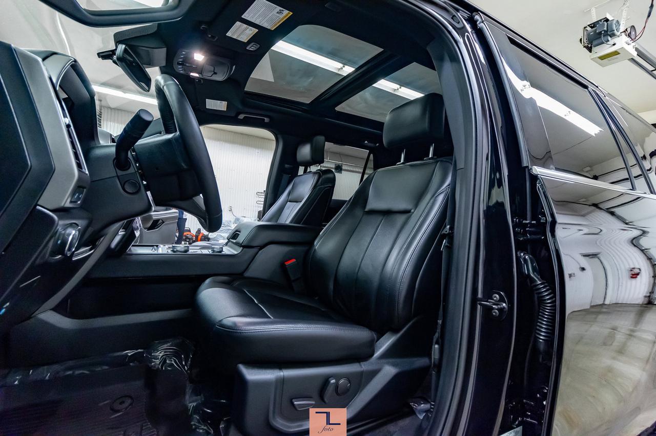 2020 Ford Expedition AWD XLT Leather Roof Nav BCam Red Deer AB