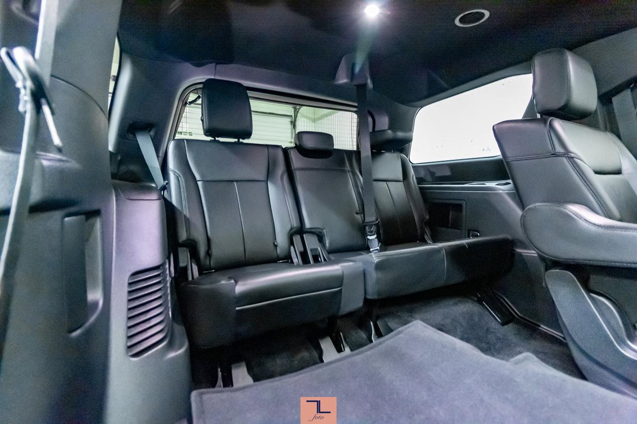 2020 Ford Expedition AWD XLT Leather Roof Nav BCam Red Deer AB