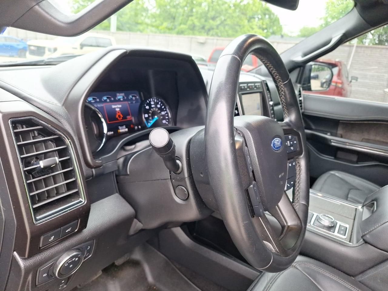 2020 Ford Expedition Limited Hurst TX