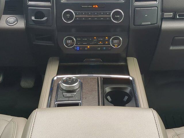 2020 Ford Expedition Limited Appleton WI
